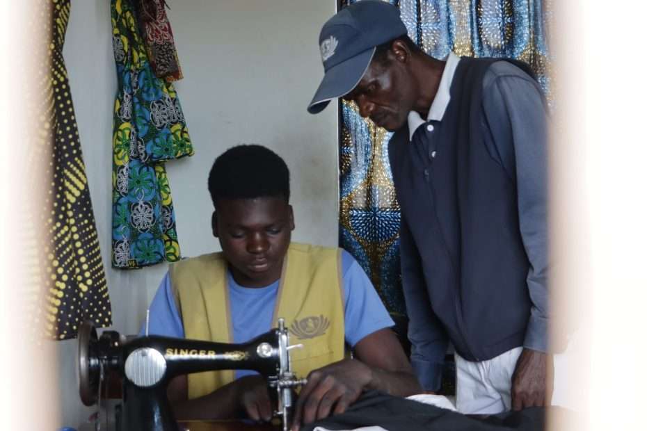 Fundação Tzu Chi ajuda jovens de Nhamatanda afectados pela devastação a sonharem com um futuro melhor