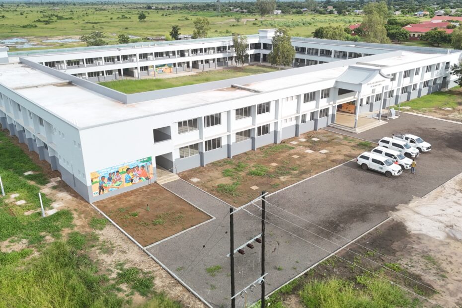 Entrega da maior escola secundária em Sofala é “reparação histórica e justiça territorial” – Presidente da Tzu Chi Moçambique