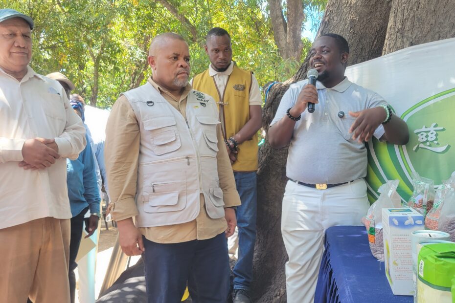 Inundações: Sementes da Tzu Chi para as famílias são um investimento no futuro e na dignidade – Ministro da Agricultura