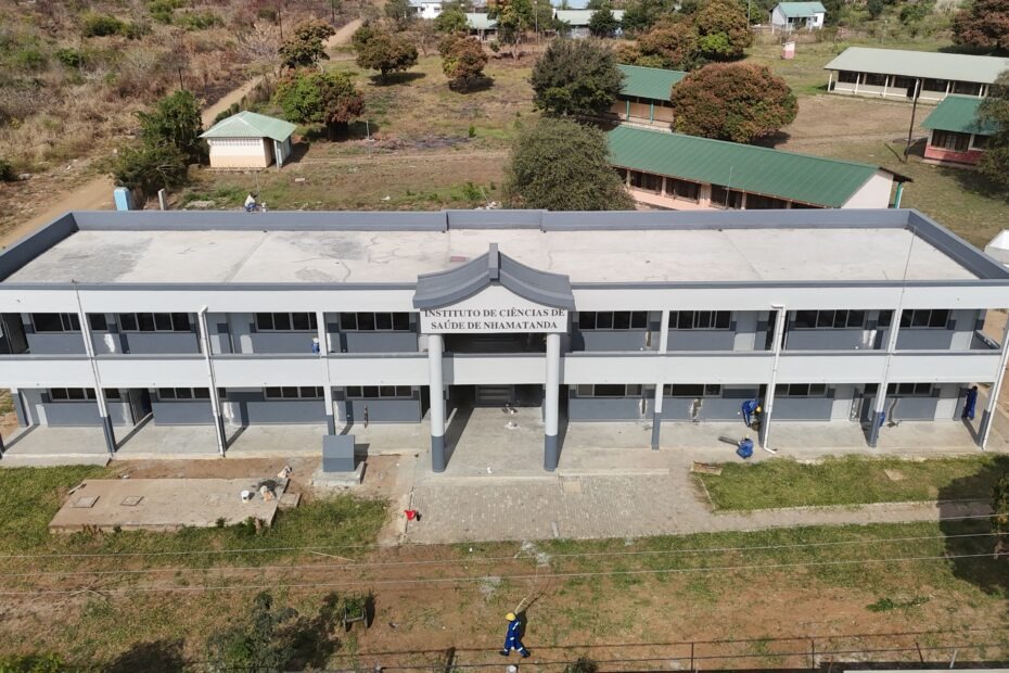 Tzu Chi entrega 19.º instituição de ensino erguida no âmbito do apoio à reconstrução pós-Idai em Sofala